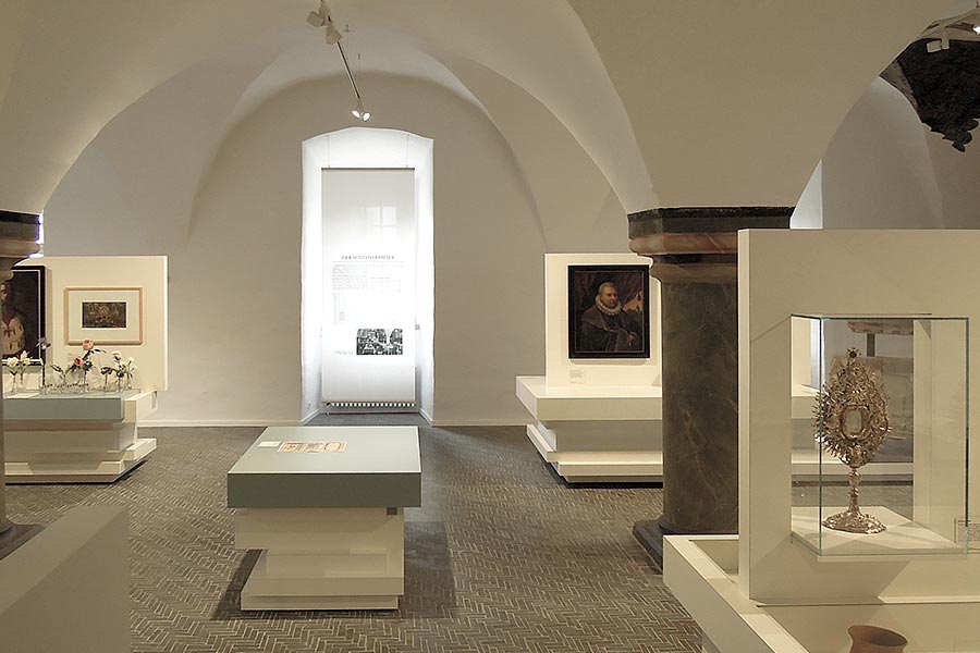 Ausstellungsgestaltung Residenzmuseum Schloss Neuhaus
